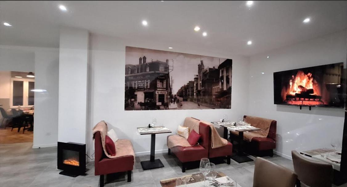 Hotel- Restaurant Le Saint Quentin ภายนอก รูปภาพ